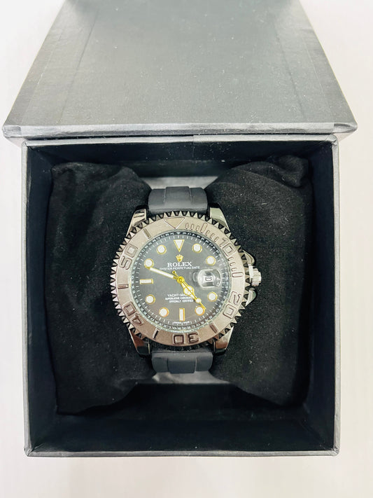 Luxury Black Dial Sports Watch | Men’s Waterproof Analog Wristwatch with Rubber Strap