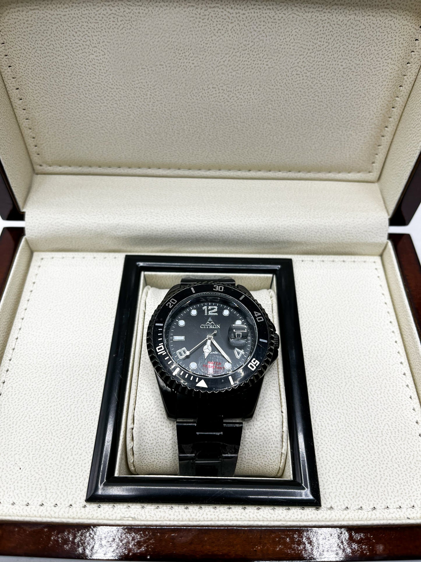 Citron Black Diver Men’s Luxury Quartz Watch – Waterproof Stainless Steel Sport Watch for Men