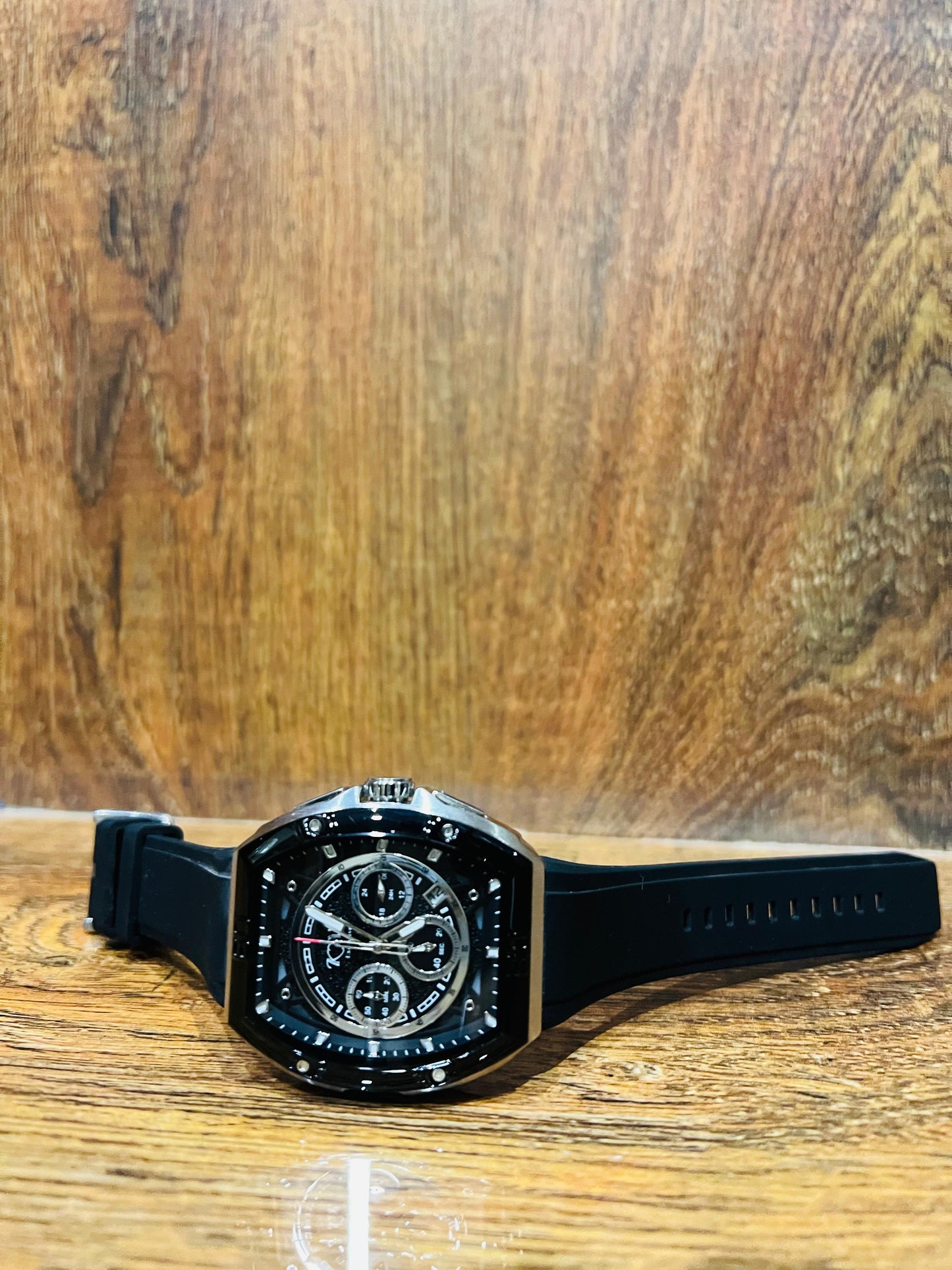 Luxury Men's Chronograph Watch – Black Dial, Rubber Strap | Shahzada Watches Pakistan