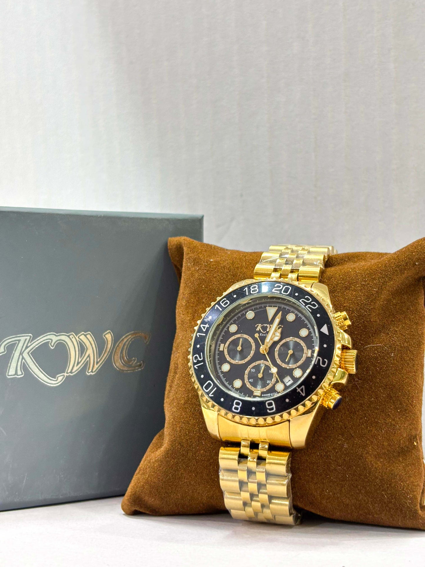 KWC Luxury Gold Chronograph Watch – Premium Stainless Steel, Black Dial, Men’s Timepiece