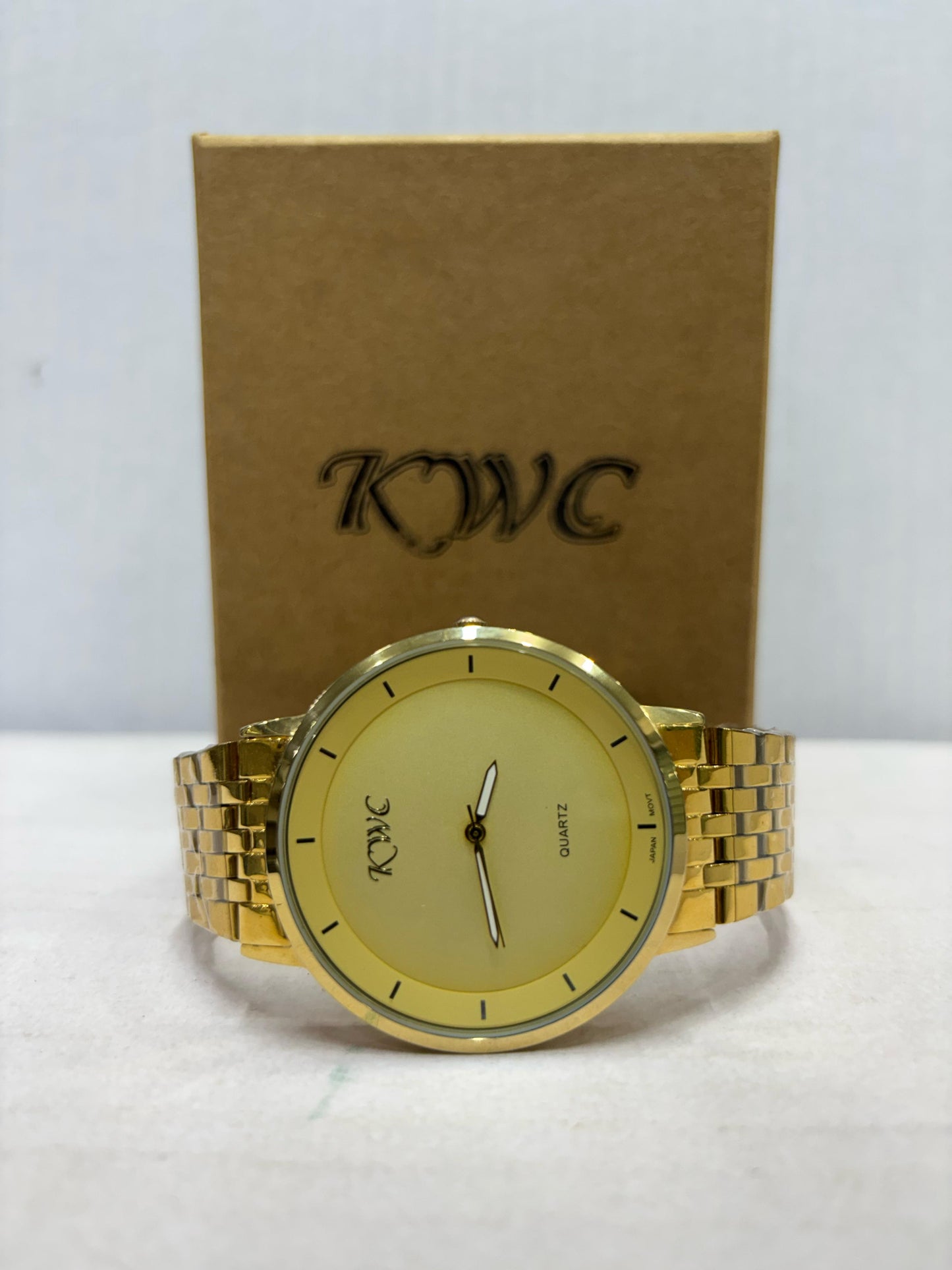 Classic Full Gold Quartz Men’s Watch – Elegant Dress Wristwatch