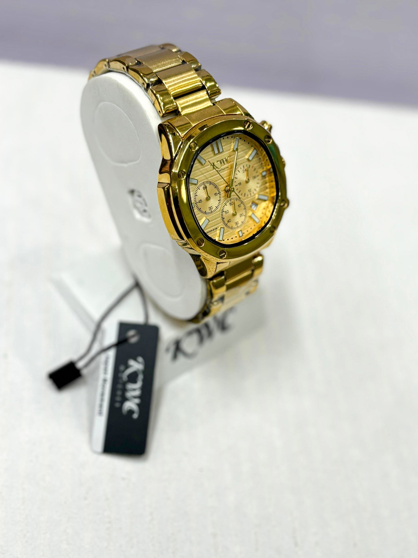 Luxury Golden Chronograph Men’s Watch – Stainless Steel, Multifunction, Premium Design