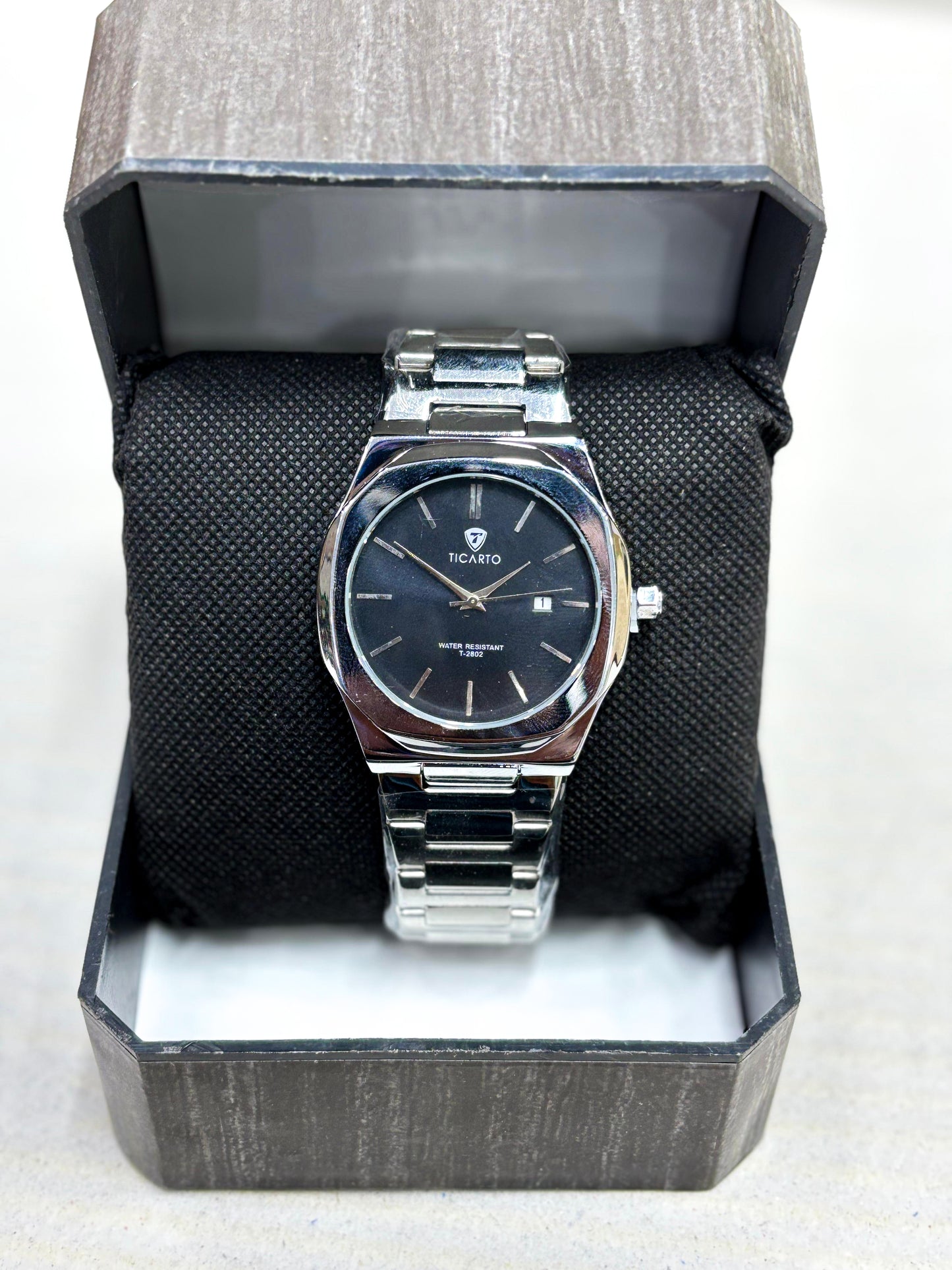 Ticarto Men’s Silver Stainless Steel Quartz Analog Watch with Date Display