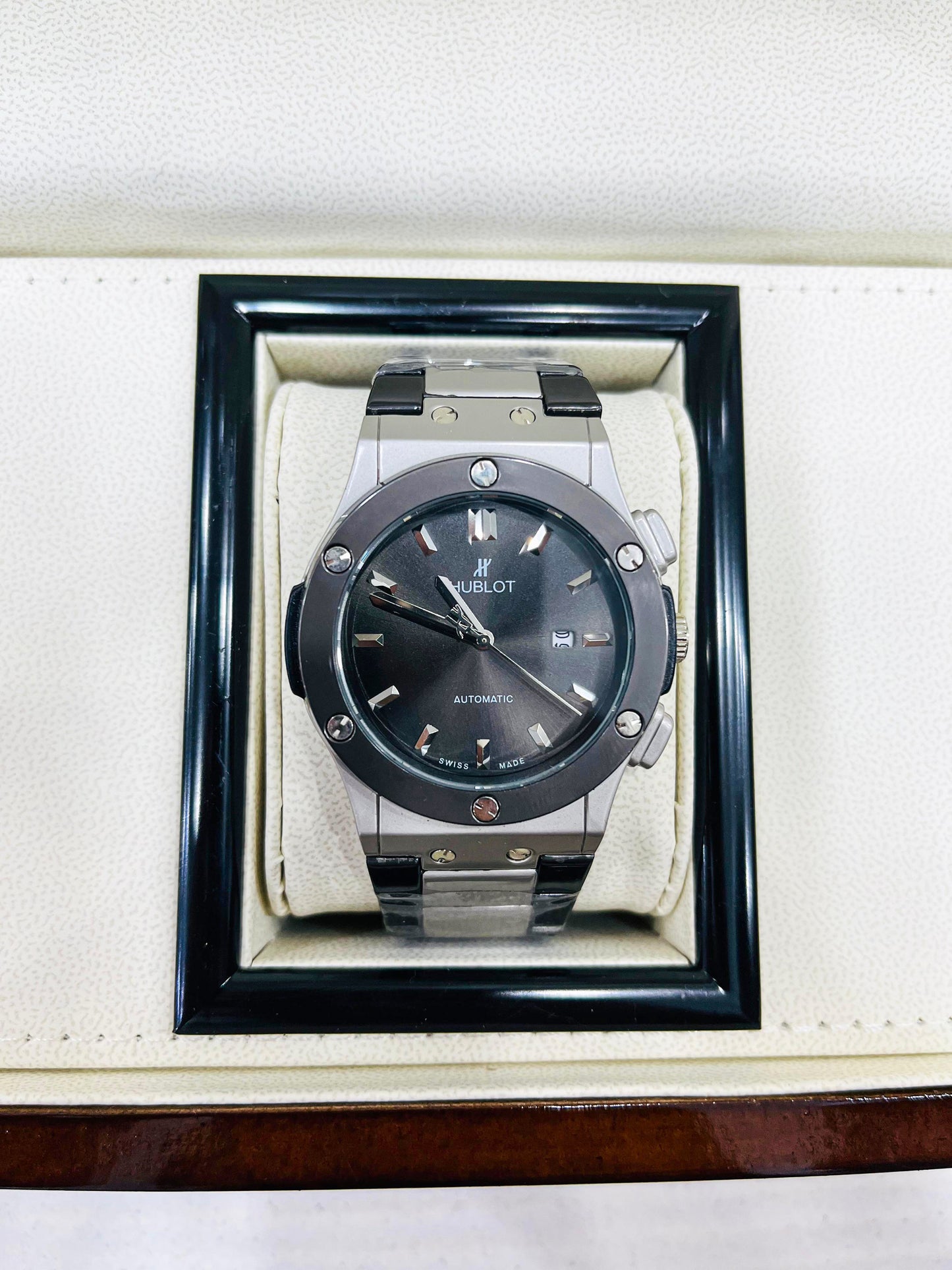 Imperial Swiss Quartz Silver Dial Stainless Steel Men’s Classic Watch